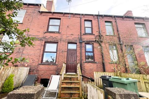 2 bedroom terraced house to rent, Beecroft Mount, Leeds, West Yorkshire, LS13