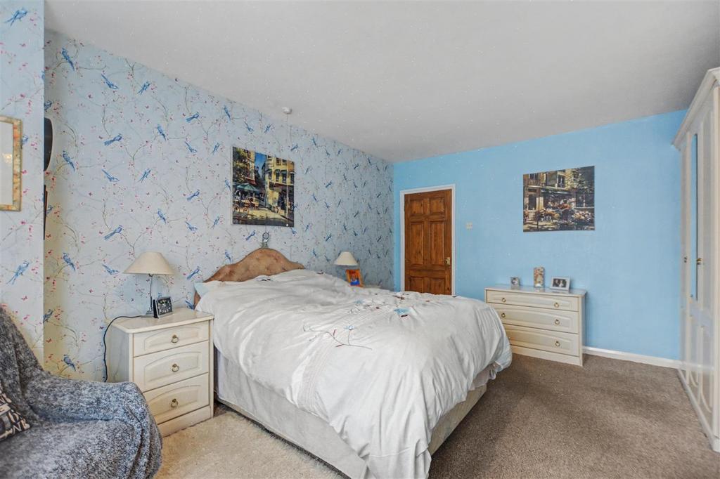 Bedroom 1 2.jpeg
