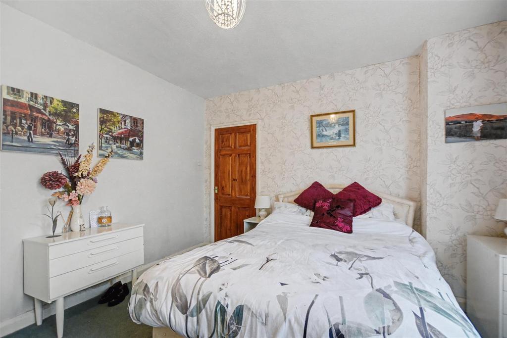 Bedroom 2 2.jpeg