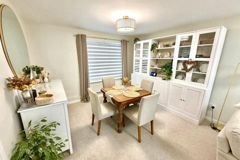 3 bedroom terraced house for sale, Pooley Green Road, Egham, Surrey, TW20