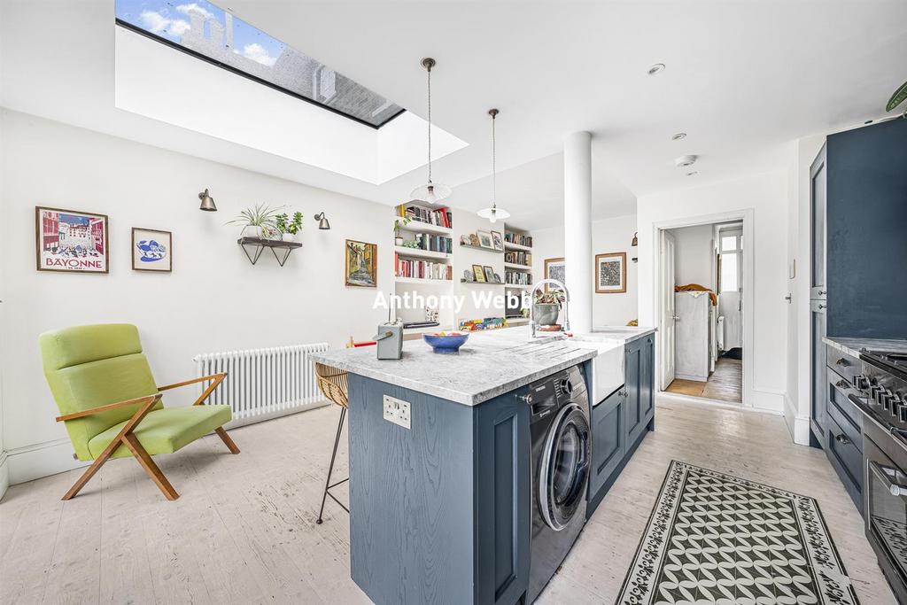 Kitchen/dineer