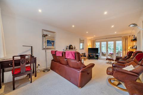 undefined, Haslemere Road, Liphook, Hampshire, GU30