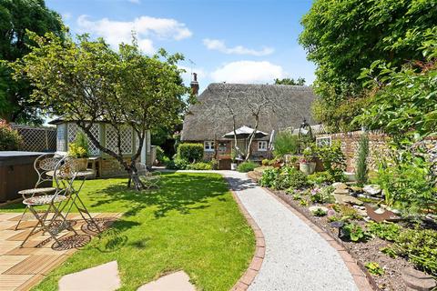 Midhurst Road, Lavant