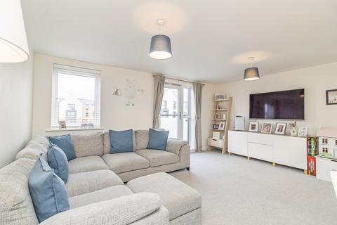 2 bedroom flat for sale, Fen Street, Brooklands, Milton Keynes, Buckinghamshire, MK10