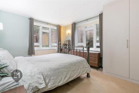 2 bedroom flat for sale, Victoria Drive, London