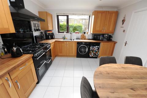 undefined, Ash Mews, Greengates, Bradford