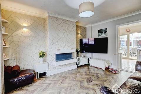 3 bedroom terraced house for sale, Saltash Grove, Yardley, Birmingham