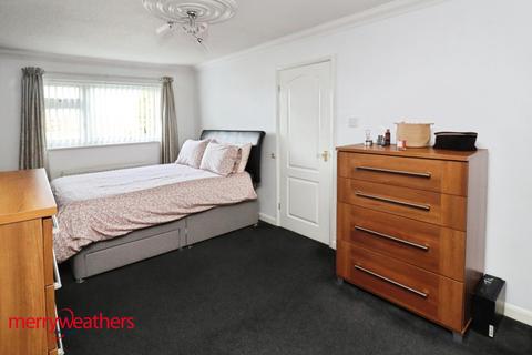 4 bedroom semi-detached house for sale, Lowfield Avenue, Greasbrough, Rotherham. S61 4PE