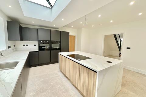 4 bedroom detached house for sale, Waters Upton, Telford, TF6