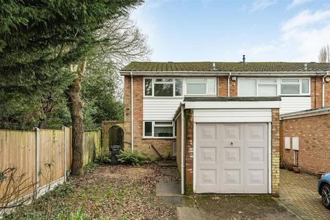 St. Johns Court, Buckhurst Hill