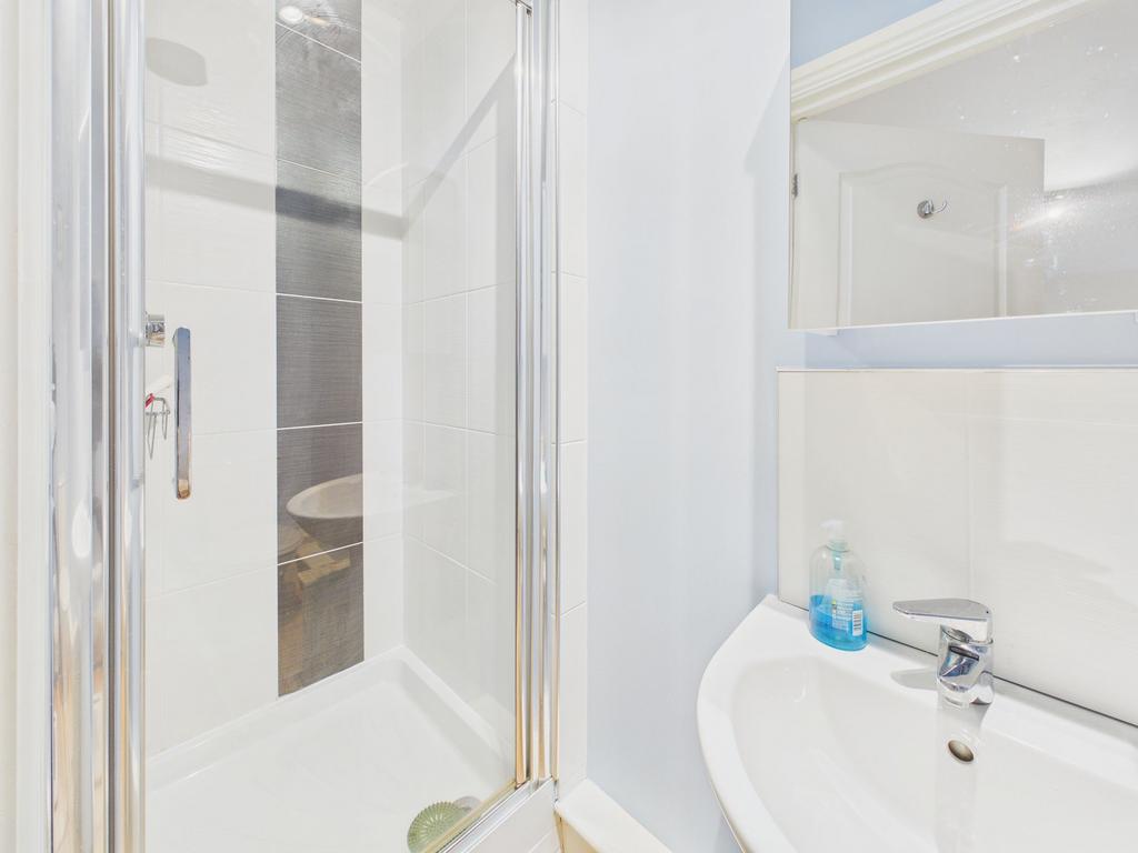 En-suite 2