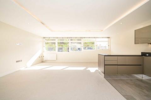 3 bedroom flat for sale, Elystan Place, London SW3