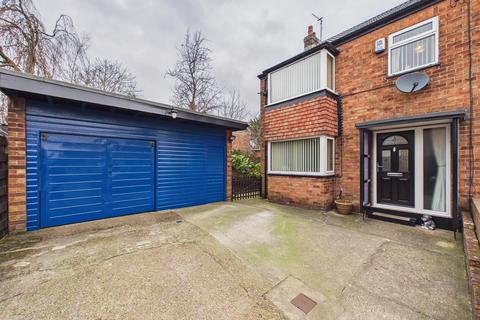 3 bedroom semi-detached house for sale, Stepney Avenue, Bridlington