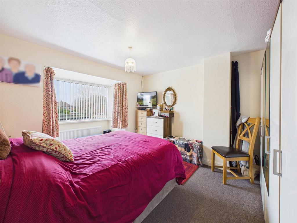 Bedroom: