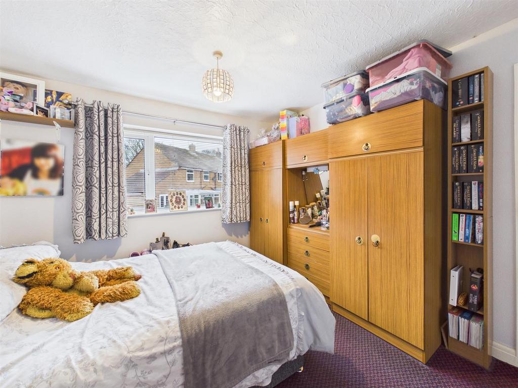 Bedroom: