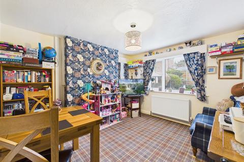 3 bedroom semi-detached house for sale, Stepney Avenue, Bridlington