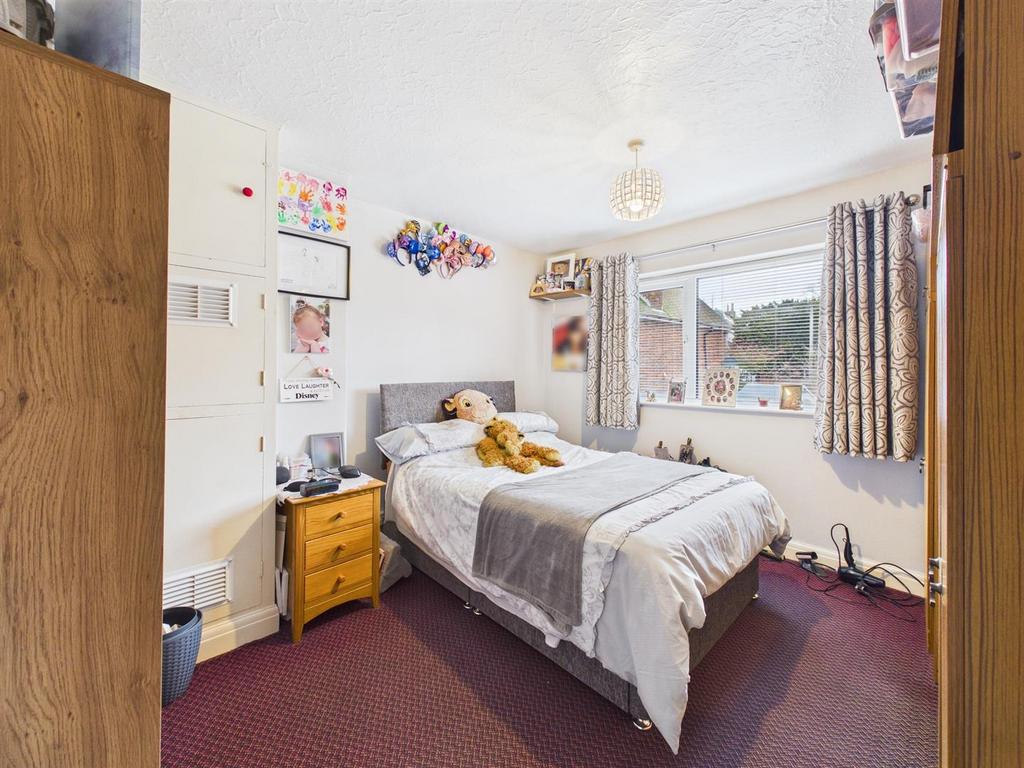 Bedroom: