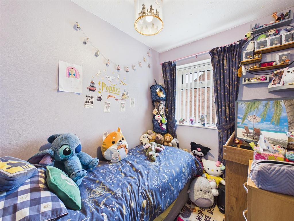 Bedroom: