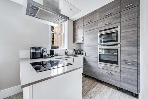 2 bedroom flat for sale, Queen's Club Gardens, W14