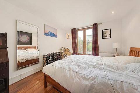 2 bedroom flat to rent, Leander Road, Brixton, London