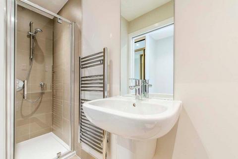 2 bedroom apartment to rent, Amberley Road, Maide Vale W9