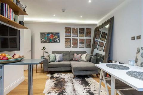 2 bedroom flat for sale, Vespan Road, London W12