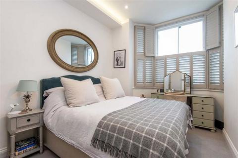 2 bedroom flat for sale, Vespan Road, London W12