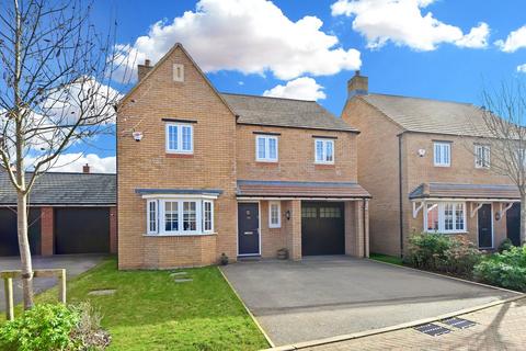 4 bedroom detached house for sale, Parsons Piece, Banbury OX16