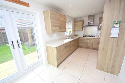 4 bedroom detached house for sale, Parsons Piece, Banbury OX16