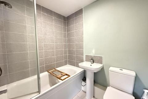 undefined, Wakefield WF1