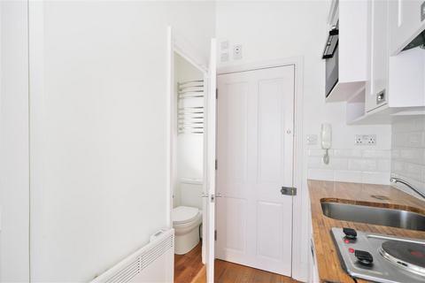 1 bedroom flat to rent, Winchester Street, SW1V