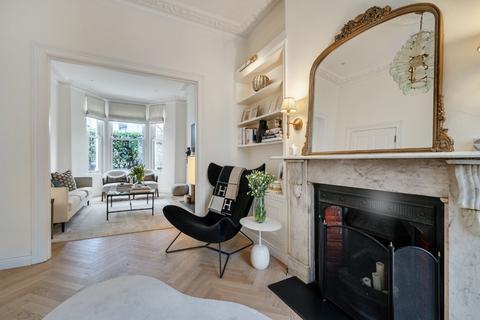4 bedroom terraced house for sale, Tournay Road, Fulham, London, SW6
