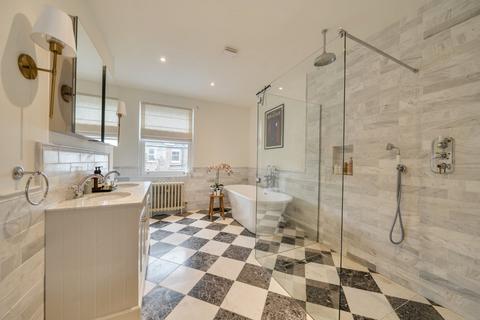4 bedroom terraced house for sale, Tournay Road, Fulham, London, SW6