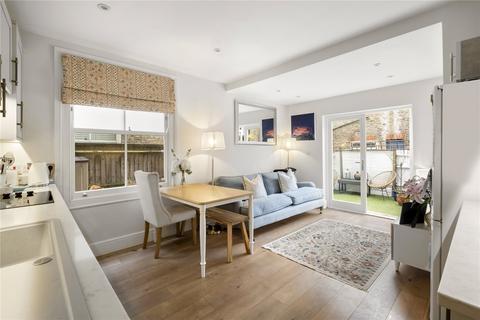 undefined, Daphne Street, London, SW18