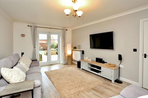 4 bedroom townhouse for sale, Lakeside Way, Ebbw Vale NP23