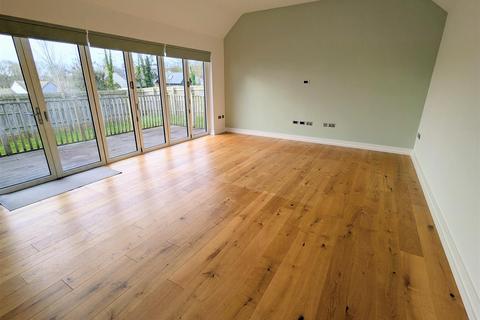 3 bedroom detached house to rent, Meadow Rise, Northam, Bideford