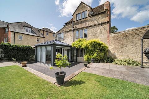 4 bedroom end of terrace house for sale, Lowbourne, Melksham SN12