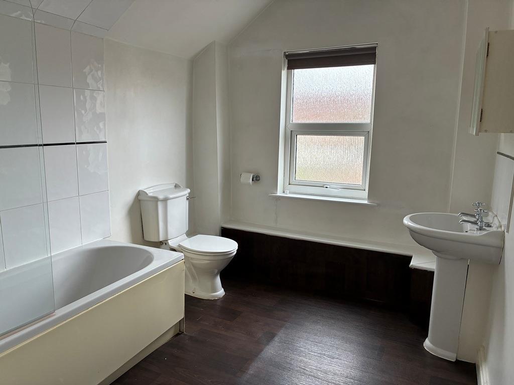 Bathroom.JPG