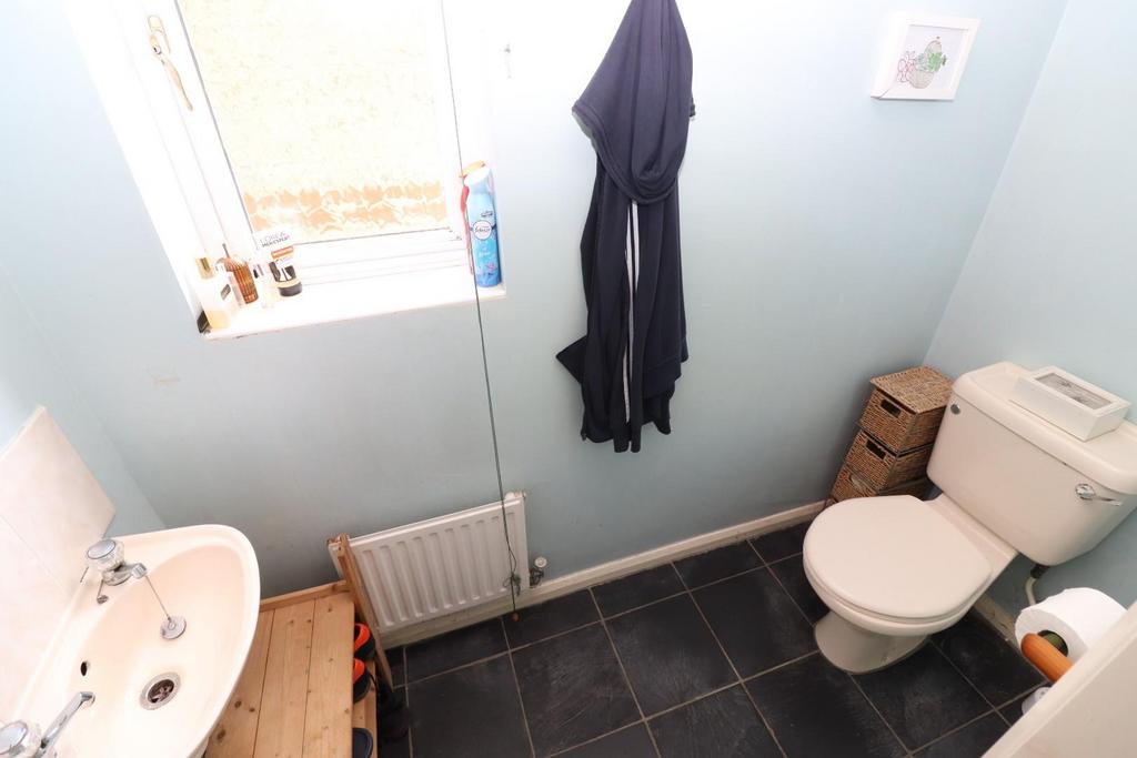 Ground Floor Cloakroom/WC