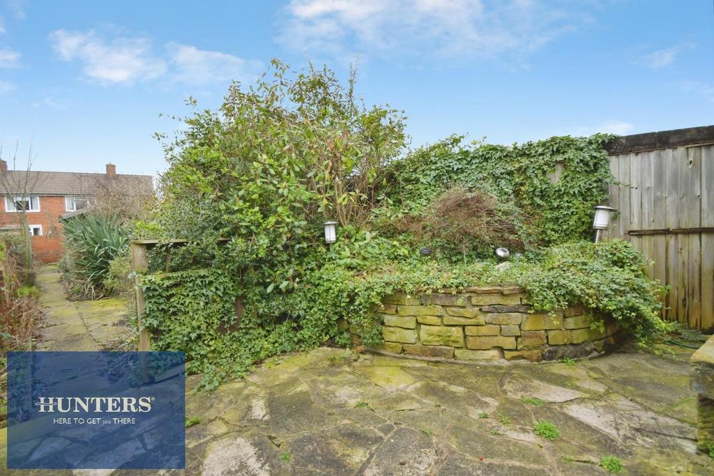 REAR GARDEN 02.jpg