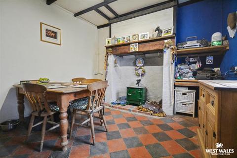 3 bedroom property with land for sale, Brynhoffnant, Llandysul