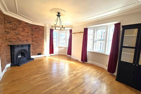 2 bedroom flat to rent, Windmill Hill, ENFIELD