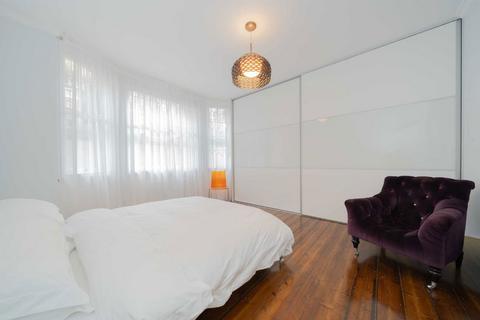 2 bedroom flat for sale, Portman Mansions, London W1U