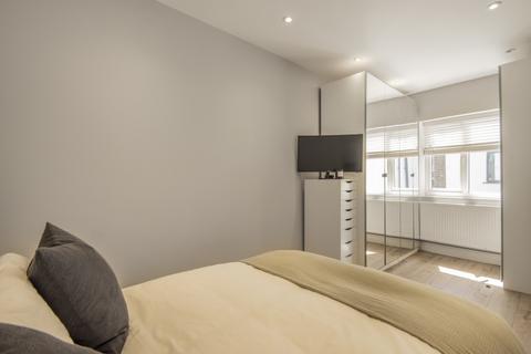 1 bedroom flat to rent, York Road, Battersea, London, SW11