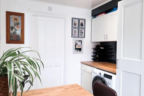 undefined, Clos Alltygog, Pontarddulais SA4