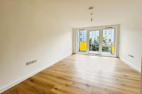 1 bedroom flat to rent, Wharncliffe Mews, London, SW4