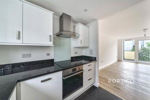 1 bedroom flat to rent, Wharncliffe Mews, London, SW4