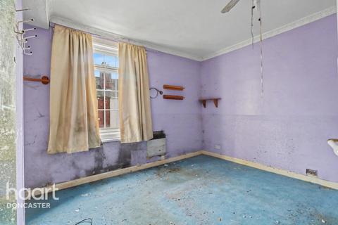 2 bedroom terraced house for sale, Charles Street, Wheatley, Doncaster