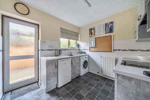 2 bedroom bungalow for sale, Ellendene Drive, Pamington, Tewkesbury