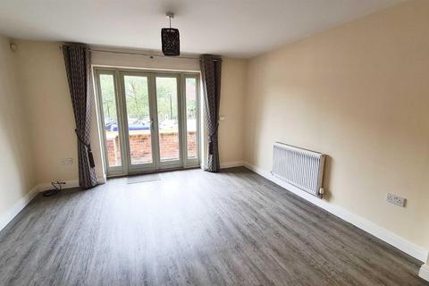 2 bedroom house to rent, Albion Cottages, London Road, Macclesfield